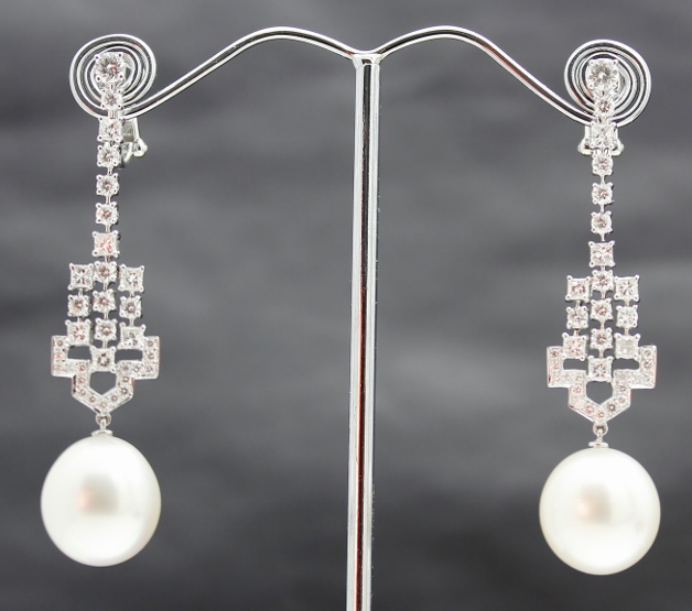 (image for) 18K WHITE GOLD DIAMOND PEARL DANGLING EARSTUD / STAMPED "TRESOR"